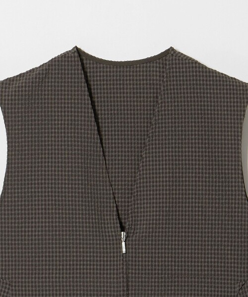 A DAY IN THE LIFE UNITED ARROWS（アデイインザライフユナイテッドアローズ）の「サッカー ペプラム ジップベスト ＜A DAY IN THE LIFE＞（Tシャツ/カットソー・レディース・ダークブラウン/ネイビー/ブラック・FREE）」の11枚目の写真