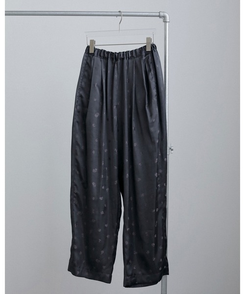 anuke（アンヌーク）の「Flower Jacquard Roughpants（その他パンツ・レディース・ブラウン/チャコールグレー・36inch/38inch）」の13枚目の写真