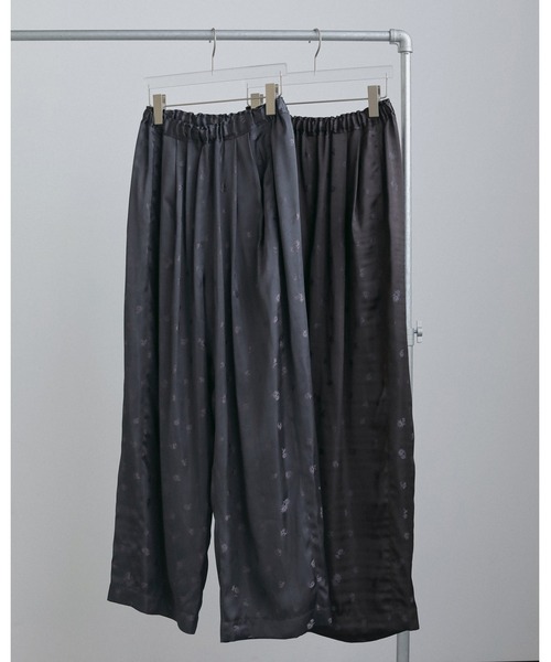 anuke（アンヌーク）の「Flower Jacquard Roughpants（その他パンツ・レディース・ブラウン/チャコールグレー・36inch/38inch）」の15枚目の写真
