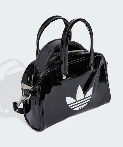 adidas(アディダス)の「アディカラー ミニボウリングバッグ/ アディダスオリジナルス adidas Originals(ショルダーバッグ・メンズ・ブラック・FREE)」の4枚目の写真