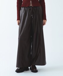 フェイクレザー ギャザー ワイドパンツ