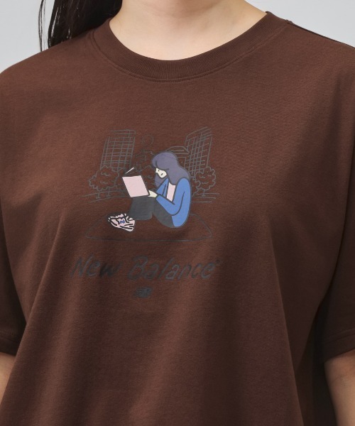 NEW BALANCE（ニューバランス）の「【別注】New Balance ニューバランス Reading In Park T-Shirt 限定コラボ（Tシャツ/カットソー・レディース・アイボリー/ブラウン・XL/M/L/S）」の12枚目の写真