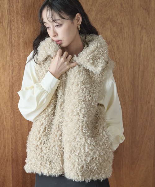 Anclear oui(アンクリアウィ)の「クリンクルスタンドファーベスト(ベスト・レディース・ベージュ/グレー/ブラウン・F)」の18枚目の写真