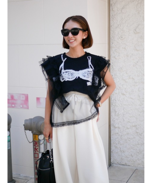 BeBeoD(べベッド)の「レースプリントチュールフリルトップス(Tシャツ/カットソー・レディース・ホワイト/グレー/ブラック・フリー)」の2枚目の写真