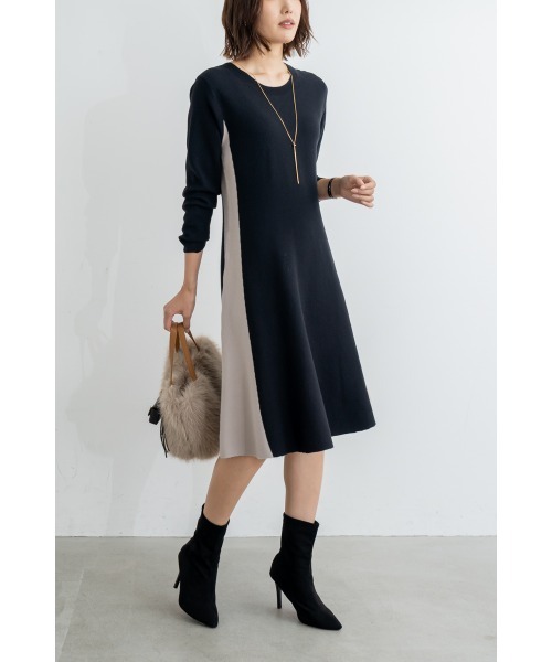 M.deux（エムドゥ）の「バイカラー2wayフレアニットワンピース（ワンピース・レディース・ブラック系その他・SMALL/MEDIUM/LARGE）」の2枚目の写真