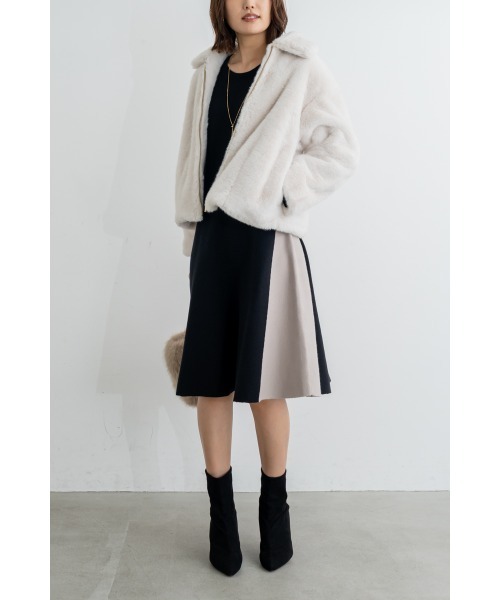 M.deux（エムドゥ）の「バイカラー2wayフレアニットワンピース（ワンピース・レディース・ブラック系その他・SMALL/MEDIUM/LARGE）」の4枚目の写真
