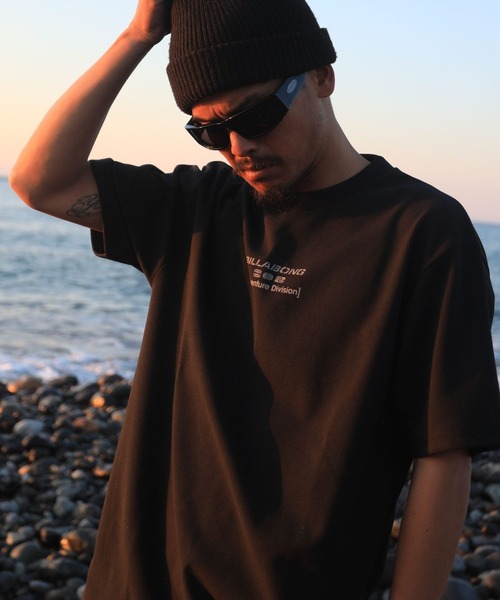 BILLABONG(ビラボン)の「BILLABONG メンズ ADIV TEE Tシャツ 【2026年秋冬モデル】/ビラボンダンボールニット半袖Tシャツ(Tシャツ/カットソー・メンズ・ブラック/カモフラージュ・LARGE/MEDIUM)」の2枚目の写真