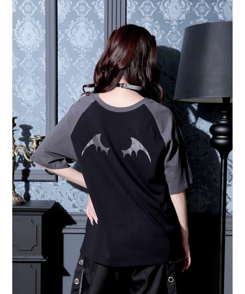 NOEMIE（ノエミー）の「ラグランデビルバックプリントTシャツ（Tシャツ/カットソー・レディース・ダークグレー/パープル/オフホワイト・M）」の6枚目の写真