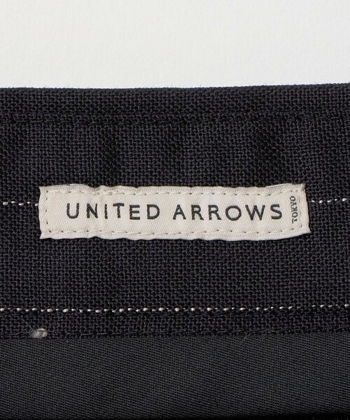UNITED ARROWS(ユナイテッドアローズ)の「ポーラ ピンストライプ ワイドストレート パンツ(スラックス・メンズ・ブラック・XL/M/S/L)」の17枚目の写真