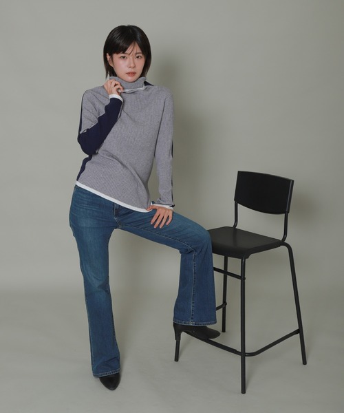 libelle more(リベル モア)の「バイカラーラインタートルネックニット(ニット/セーター・レディース・ブラック/レッド/杢グレー/オフホワイト・L/M)」の18枚目の写真