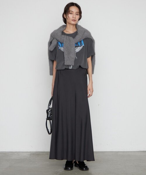 LOUNGEDRESS(ラウンジドレス)の「《シーズンレスで活躍》フィブリルマーメイドスカート 秋服(スカート・レディース・ベージュ/ブラック・36/38)」の4枚目の写真