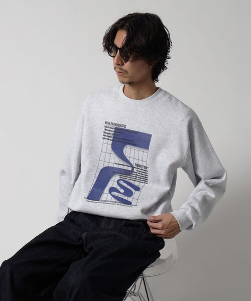 FFEIN(フェイン)の「*新色追加【FFEIN(フェイン)】ヘビーウエイト線画アートスウェット / 裏起毛 スウェット アート クルーネック プリント(スウェット・メンズ・ブラウン/サックスブルー/ブラック/ネイビー/アッシュグレー・SMALL/MEDIUM/LARGE)」の12枚目の写真