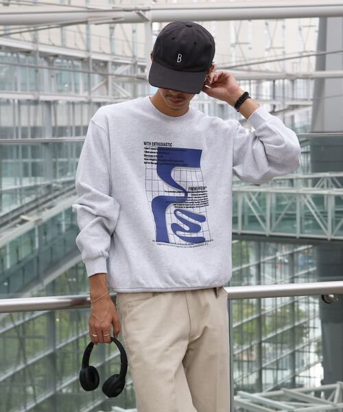 FFEIN(フェイン)の「*新色追加【FFEIN(フェイン)】ヘビーウエイト線画アートスウェット / 裏起毛 スウェット アート クルーネック プリント(スウェット・メンズ・ブラウン/サックスブルー/ブラック/ネイビー/アッシュグレー・SMALL/MEDIUM/LARGE)」の21枚目の写真