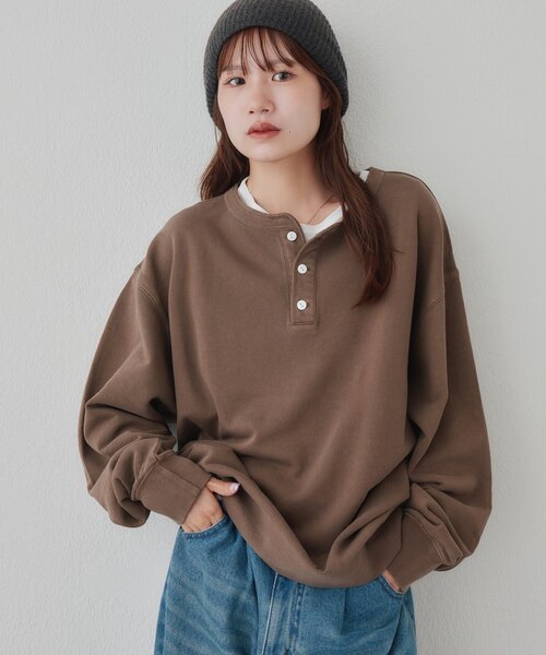 DISCOAT(ディスコート)の「【Enlude】ピグメント裏毛ヘンリーネック《ユニセックス》(Tシャツ/カットソー・レディース・ブラック/ピンク/ブラウン/ライトベージュ・MEDIUM/LARGE)」の3枚目の写真
