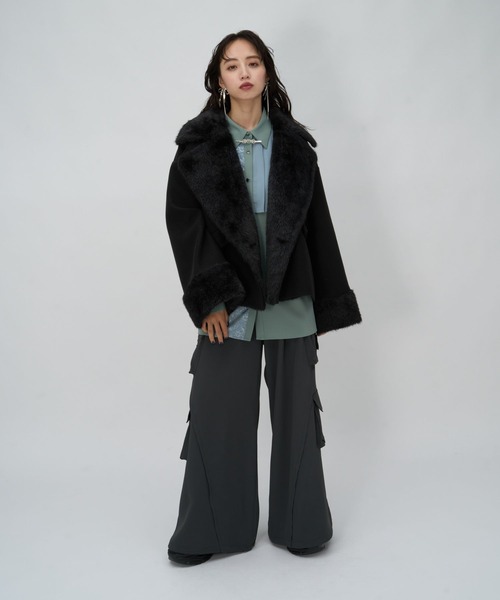 HARE(ハレ)の「ウーリーテックファーキリカエショートコート(HARE)(その他アウター・レディース・ブラック/グレー/グリーン・FREE)」の4枚目の写真