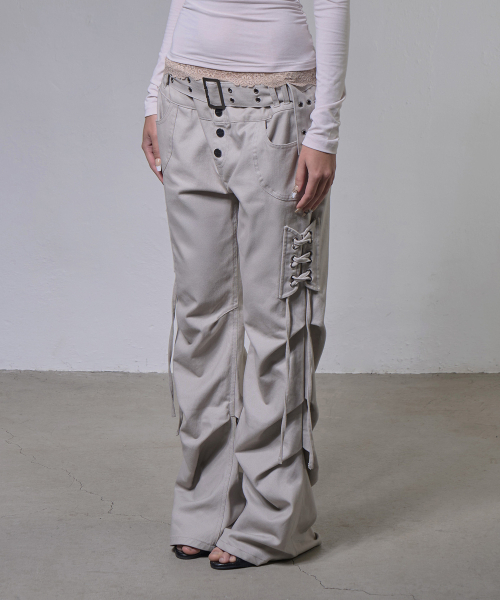 FANCY CLUB（ファンシークラブ）の「ベルト付きフレアシャーリングパンツ (BEIGE) F26ZD468（その他パンツ・レディース・その他・SMALL/MEDIUM）」の4枚目の写真