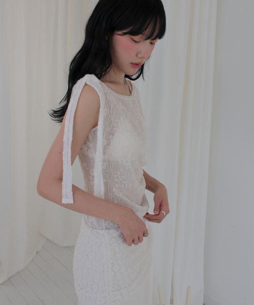 RUBATI(ルバティ)の「アメリアリボンオフショルダースリーブレストップ_アイボリー(Tシャツ/カットソー・レディース・その他・FREE)」の2枚目の写真