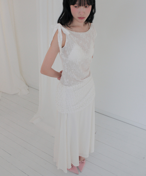 RUBATI(ルバティ)の「アメリアリボンオフショルダースリーブレストップ_アイボリー(Tシャツ/カットソー・レディース・その他・FREE)」の3枚目の写真