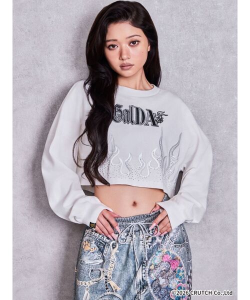 GYDA(ジェイダ)の「GYDA×GALFY bijou fire pattern shortロンT(Tシャツ/カットソー・レディース・ブラック/オフホワイト・FREE)」の8枚目の写真