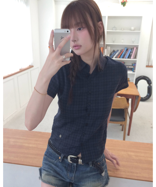 HAVISM(ヘビズム)の「CHECK 2-WAY COLLAR S/S SHIRTS(NAVY)(シャツ/ブラウス・レディース・その他・SMALL/LARGE)」の2枚目の写真