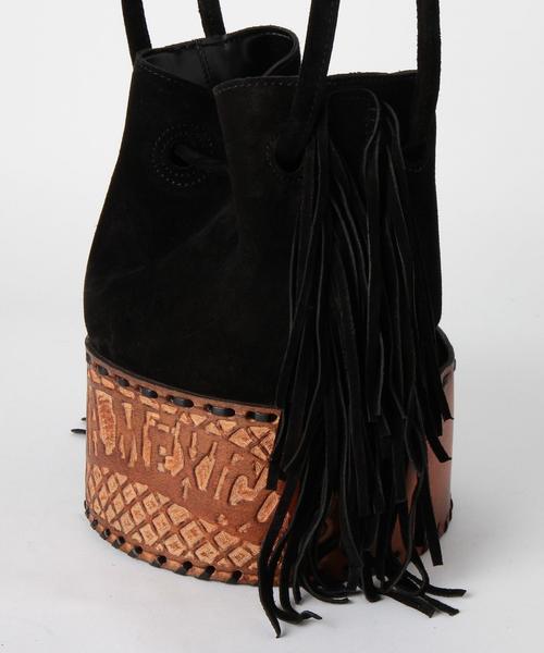 Casselini(キャセリーニ)の「CASSELINIレザーフリンジトート/CASSELINI LT FRG TOTE◆(トートバッグ・レディース・ブラック/ベージュ・FREE)」の6枚目の写真