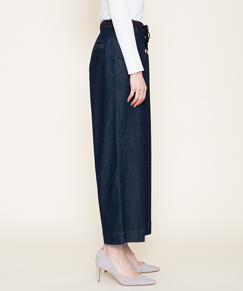 Moname（モナーム）の「イージー ワイド デニムパンツ - EASY PANTS（デニムパンツ・レディース・インディゴブルー・S/M）」の2枚目の写真