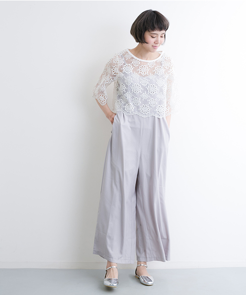 merlot plus（メルロープリュス）の「花柄レーストップス×ワイドパンツサロペット5797（サロペット/オーバーオール・レディース・グレー/ブラック/ライトブルー・FREE）」の13枚目の写真