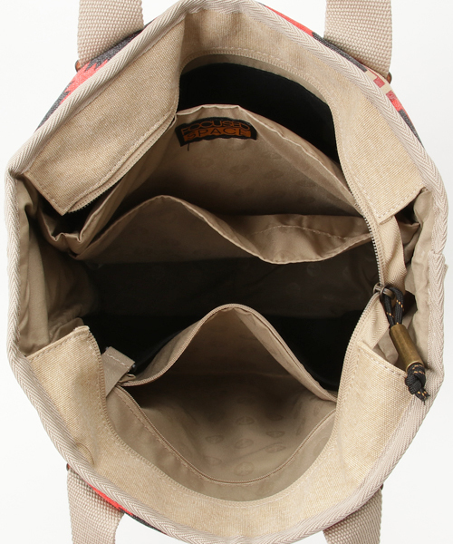 Focused Space(フォーカスドスペース)の「THE COMMUTE TOTE トートバッグ ショルダーバッグ(トートバッグ・メンズ・ブラック/マルチ/ブラック×ホワイト/その他・ONE SIZE)」の13枚目の写真