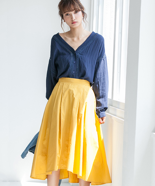 fifth（フィフス）の「タイプライターテールカットスカート（スカート・レディース・カーキ/ベージュ/イエロー/ネイビー・MEDIUM）」の4枚目の写真