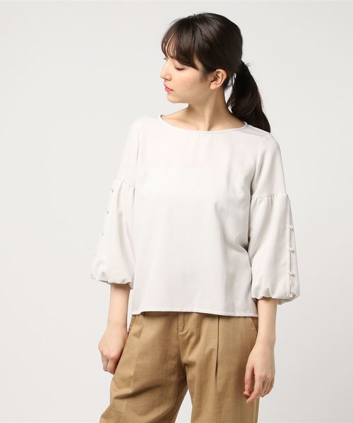 INTERPLANET(インタープラネット)の「パール×レース袖2WAYブラウス(シャツ/ブラウス・レディース・ネイビー/ピンク/グレイッシュベージュ・FREE)」の2枚目の写真