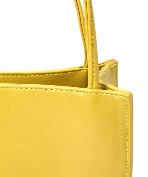 Andemiu(アンデミュウ)の「チェーンラウンドショルダー788204(ショルダーバッグ・レディース・ブラック/イエロー・FREE)」の7枚目の写真