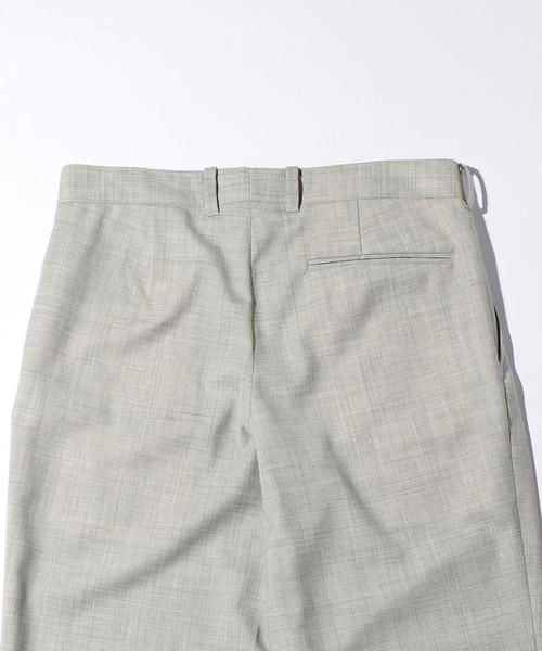 BEAUTY&YOUTH UNITED ARROWS（ビューティーアンドユースユナイテッドアローズ）の「＜TUBE＞ TROPICAL 2P PANTS/パンツ（スラックス・メンズ・ライトグレー・MEDIUM/SMALL/LARGE）」の3枚目の写真