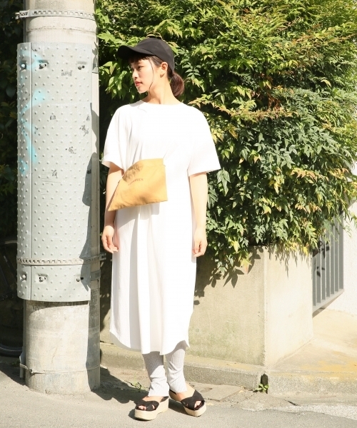 LOWRYS FARM（ローリーズファーム）の「キャンバスショルダー  796064（ショルダーバッグ・レディース・ブラック/ベージュ/アイボリー/ブルー・FREE）」の8枚目の写真