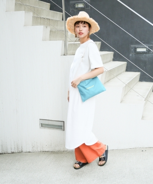 LOWRYS FARM（ローリーズファーム）の「キャンバスショルダー  796064（ショルダーバッグ・レディース・ブラック/ベージュ/アイボリー/ブルー・FREE）」の10枚目の写真