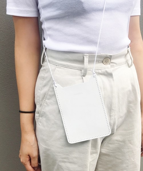TODAYFUL（トゥデイフル）の「カウレザーポシェット（ハンドバッグ・レディース・ホワイト/ブラック/ベージュ系その他・FREE）」の6枚目の写真
