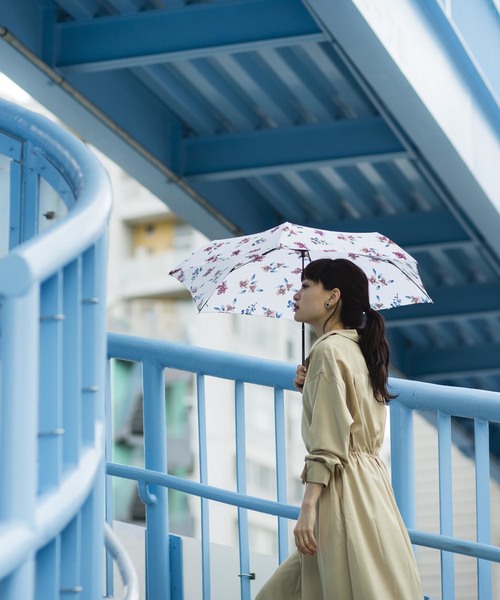 Wpc.(ダブルピーシー)の「雨傘 ボタニークmini(折りたたみ傘)」|オフホワイト