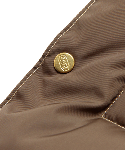 BEAMS（ビームス）の「□ROCKY MOUNTAIN FEATHERBED×BEAMS / 別注 クリスティー（ダウンベスト・メンズ・ブラック/タン・36/38/40/42）」の11枚目の写真