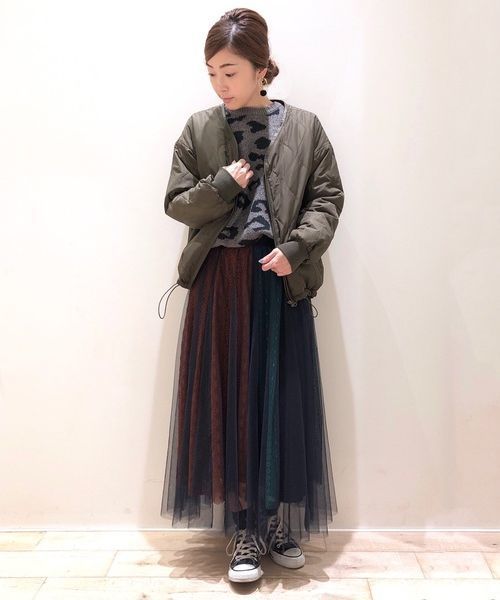 YECCA VECCA(イェッカヴェッカ)の「・Vネックキルティングブルゾン(ブルゾン・レディース・ネイビー/カーキ/キャメル・FREE)」の2枚目の写真