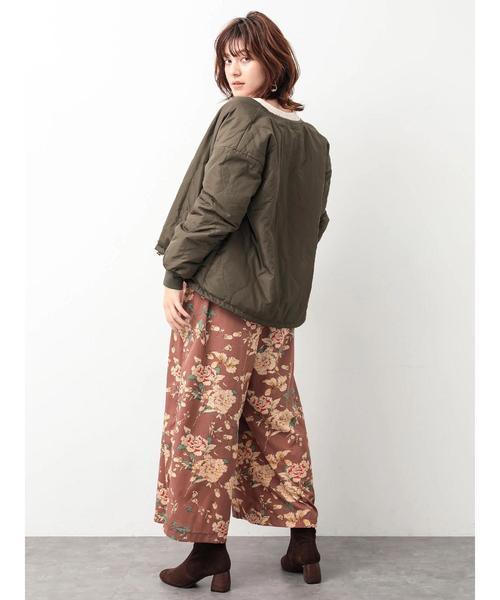 YECCA VECCA(イェッカヴェッカ)の「・Vネックキルティングブルゾン(ブルゾン・レディース・ネイビー/カーキ/キャメル・FREE)」の10枚目の写真