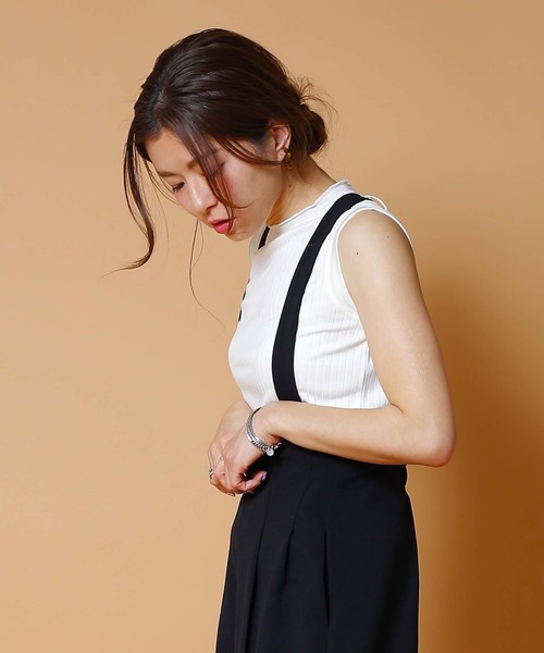 WHYTO.(ホワイト)の「「WHYTO. / ホワイト」シルク混バックレースアップノースリーブリブニット(Tシャツ/カットソー・レディース・ブラック/オフホワイト/ピンクベージュ/グレイッシュベージュ/ダークオレンジ・38/36)」の16枚目の写真