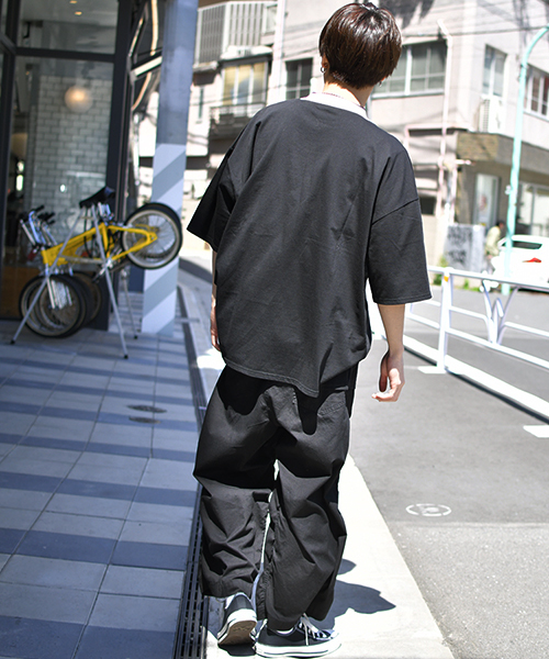 kutir（クティール）の「【ウルトラルーズシルエット】配色ハーフジップポロシャツ（Tシャツ/カットソー・メンズ・グリーン/ベージュ/ブラック/ライトベージュ・MEDIUM/LARGE）」の16枚目の写真