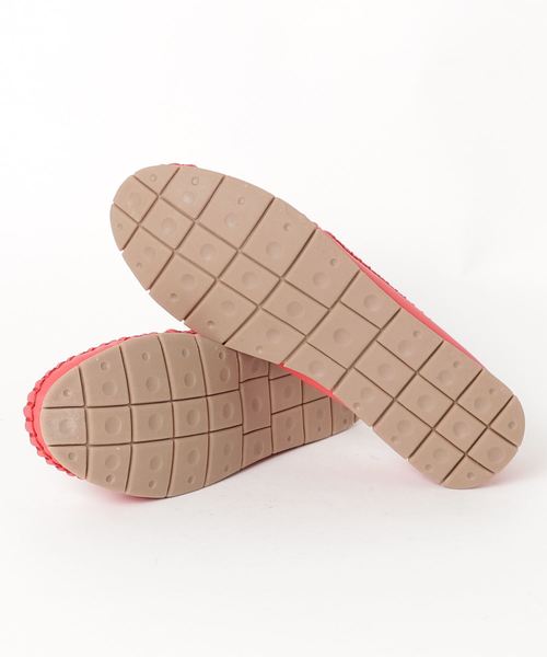 STYLEBLOCK（スタイルブロック）の「先端シルバーモカシンシューズ（モカシン/デッキシューズ・レディース・レッド/ベージュ・40/35/38/39/36/37）」の3枚目の写真