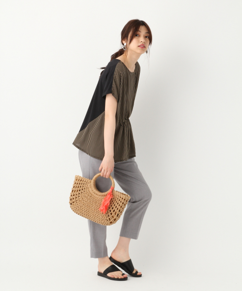 GLOBAL WORK(グローバルワーク)の「【マルチ機能素材】ミリオンアイス2WAYプルオーバー/838035(Tシャツ/カットソー・レディース・ベージュ/ライトグレー/ブラック/ネイビー・MEDIUM/LARGE)」の12枚目の写真