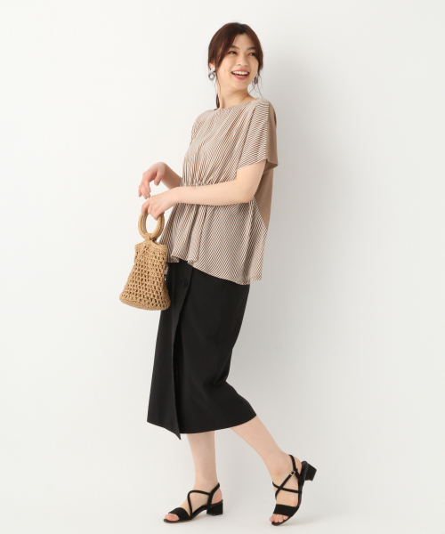 GLOBAL WORK(グローバルワーク)の「【マルチ機能素材】ミリオンアイス2WAYプルオーバー/838035(Tシャツ/カットソー・レディース・ベージュ/ライトグレー/ブラック/ネイビー・MEDIUM/LARGE)」の14枚目の写真