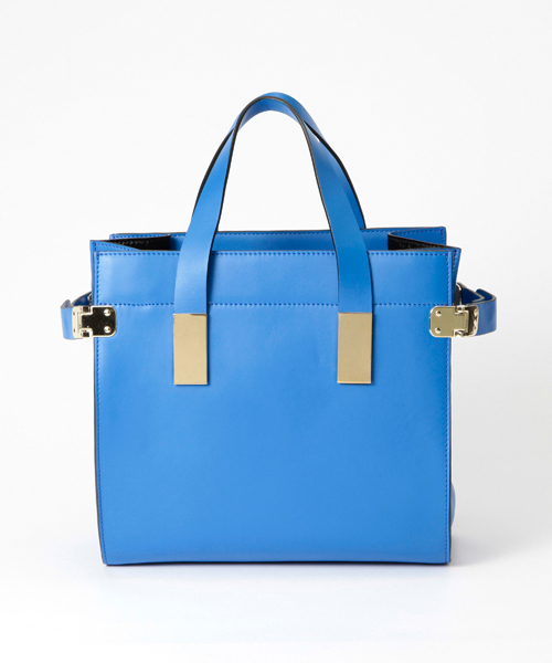 Ray BEAMS（レイビームス）の「Hashibami / 2WAY ボックス トートバッグ（トートバッグ・レディース・ブラック/ブルー・ONE SIZE）」の4枚目の写真