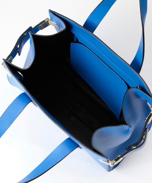 Ray BEAMS（レイビームス）の「Hashibami / 2WAY ボックス トートバッグ（トートバッグ・レディース・ブラック/ブルー・ONE SIZE）」の12枚目の写真