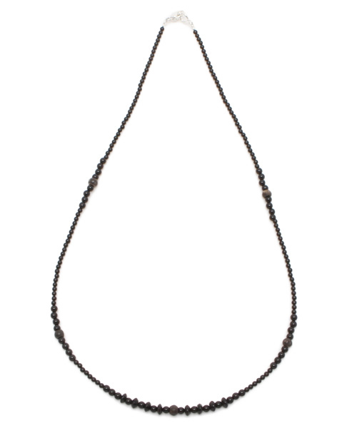 AMERICAN RAG CIE（アメリカンラグシー）の「AMERICAN RAG CIE×idealismsound ランダム天然石ネックレス 101-AID-IDSA-062（ネックレス・メンズ・ブラック/ターコイズブルー/ブラウン・FREE）」の2枚目の写真