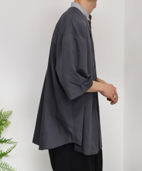 kutir(クティール)の「襟配色変形バンドカラーシャツ(シャツ/ブラウス・メンズ・チャコールグレー/ベージュ/サックスブルー・MEDIUM/LARGE)」の10枚目の写真