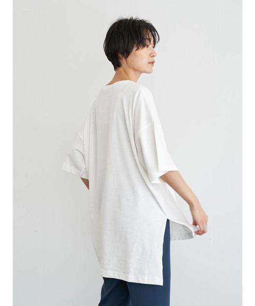 AMERICAN HOLIC(アメリカンホリック)の「サイドスリットカットチュニック1 *(Tシャツ/カットソー・レディース・その他7/グレイッシュベージュ/キャメル/オフホワイト・FREE)」の13枚目の写真