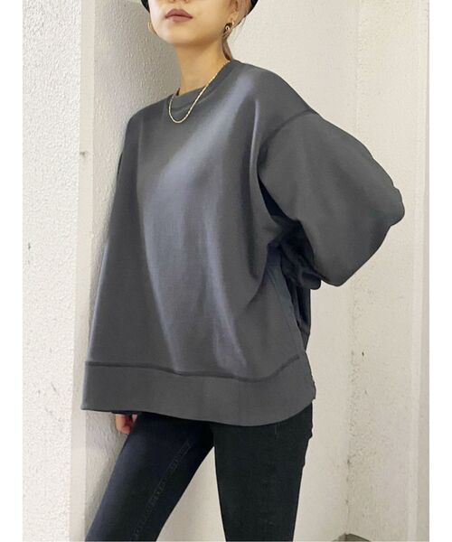 GYDA(ジェイダ)の「sleeveギャザードッキングスウェットTOPS(スウェット・レディース・チャコールグレー/オフホワイト/カーキ・FREE)」の10枚目の写真